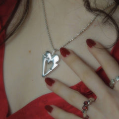 Venus Necklace